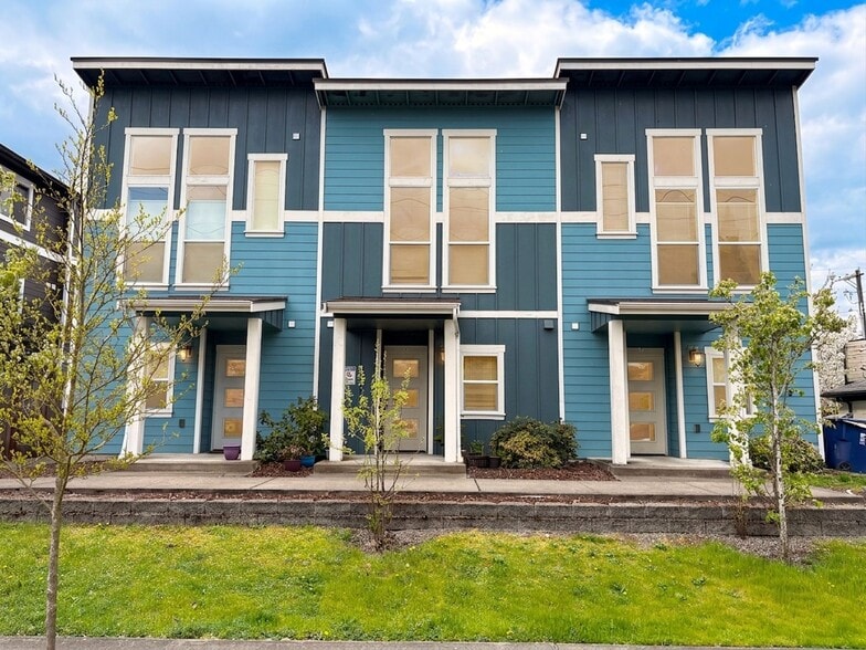 Building Photo - Junett Street Townhomes
