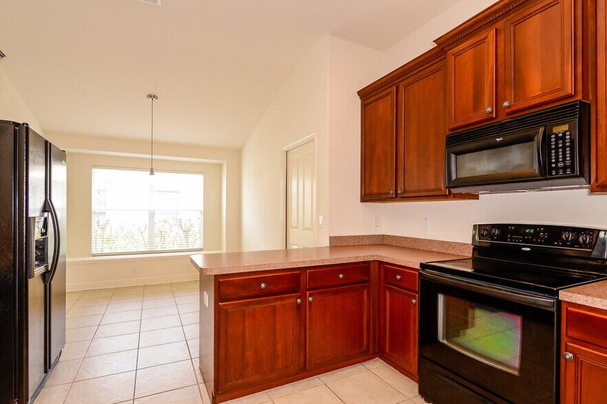Building Photo - 12313 Ridgedale Dr