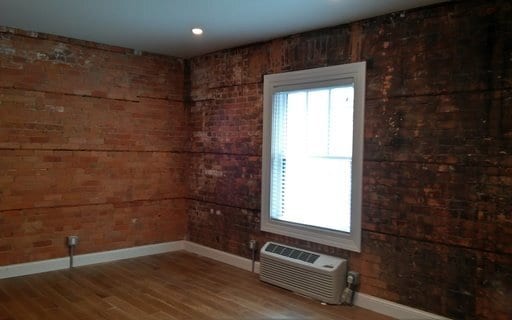 Interior Photo - The Isabelle