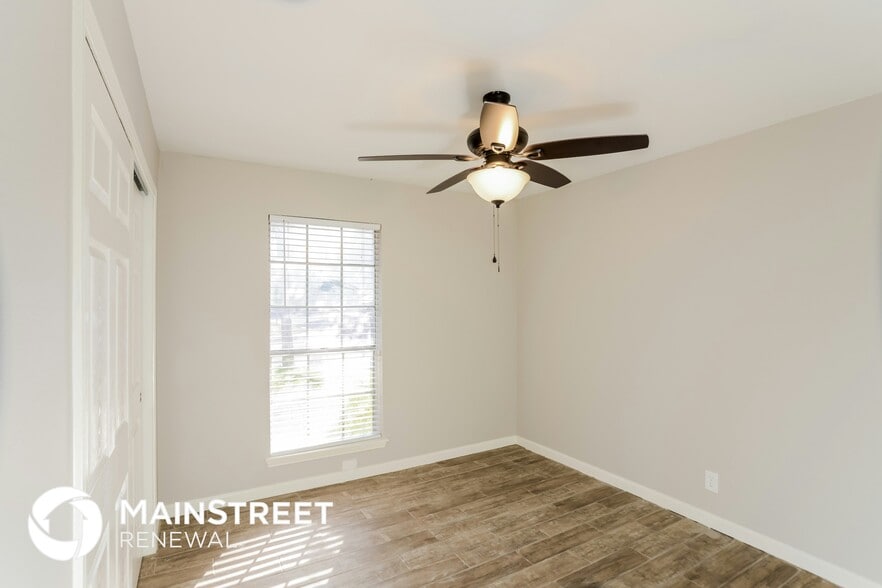 Building Photo - 2923 Black River Ln