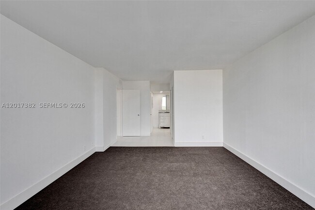 Building Photo - 1600 S Ocean Dr