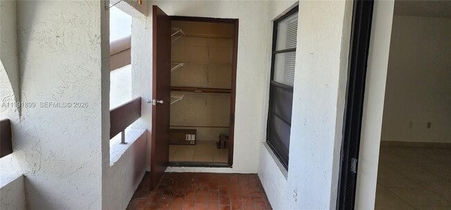 Building Photo - 9135 SW 125th Ave