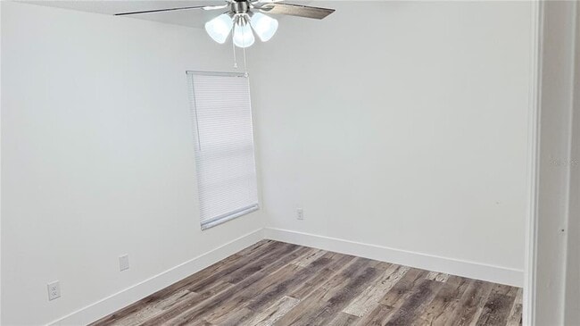 Building Photo - 205 Red Maple Dr