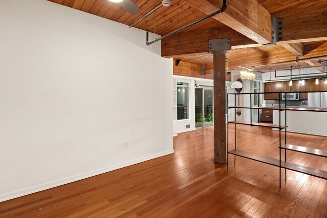 Building Photo - Exposed Beams in Historic Trace Lofts