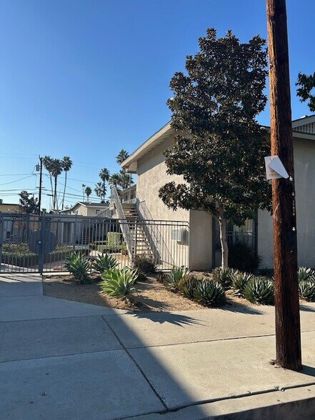 Building Photo - 921 S Trident St