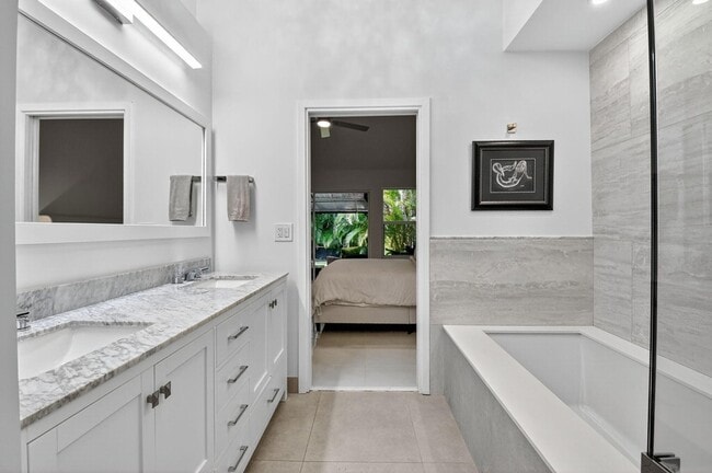 Building Photo - 2218 NW 52nd St