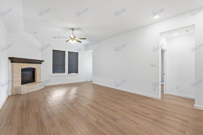 Building Photo - 3960 Chesapeake Ln