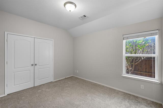 Building Photo - 512 Crescent Creek Ln