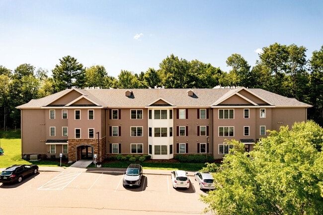 Building Photo - Beautifully Spacious 1 Bedroom Apartment