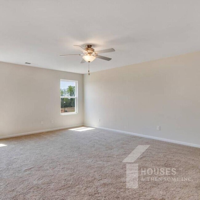 Building Photo - 3006 Wingadee Dr