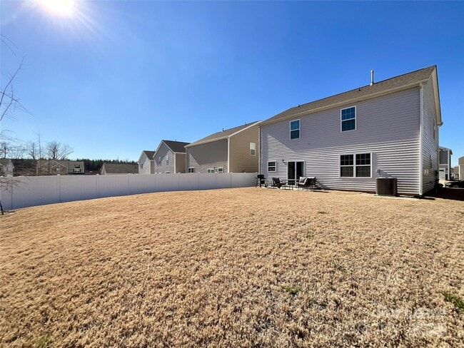 Building Photo - 9025 Remnick Dr