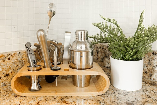 Building Photo - 1354 Broadway-SI ID1056136P