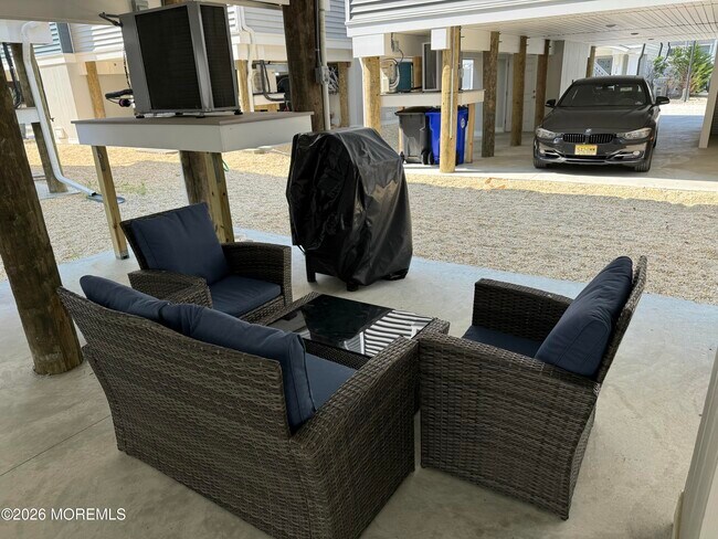 Building Photo - 26 Shell Rd