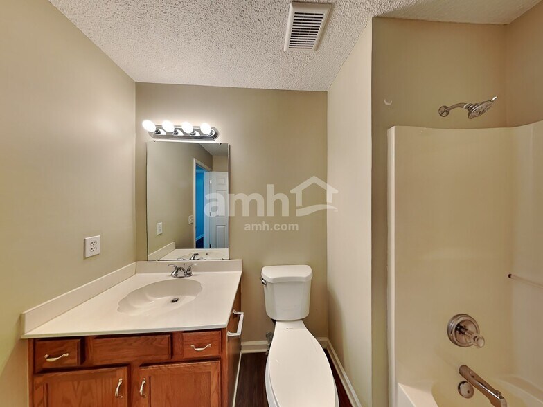 Building Photo - 2888 Shadow Brook Ct NW