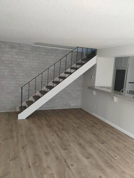 Building Photo - 5010 Tahiti Way