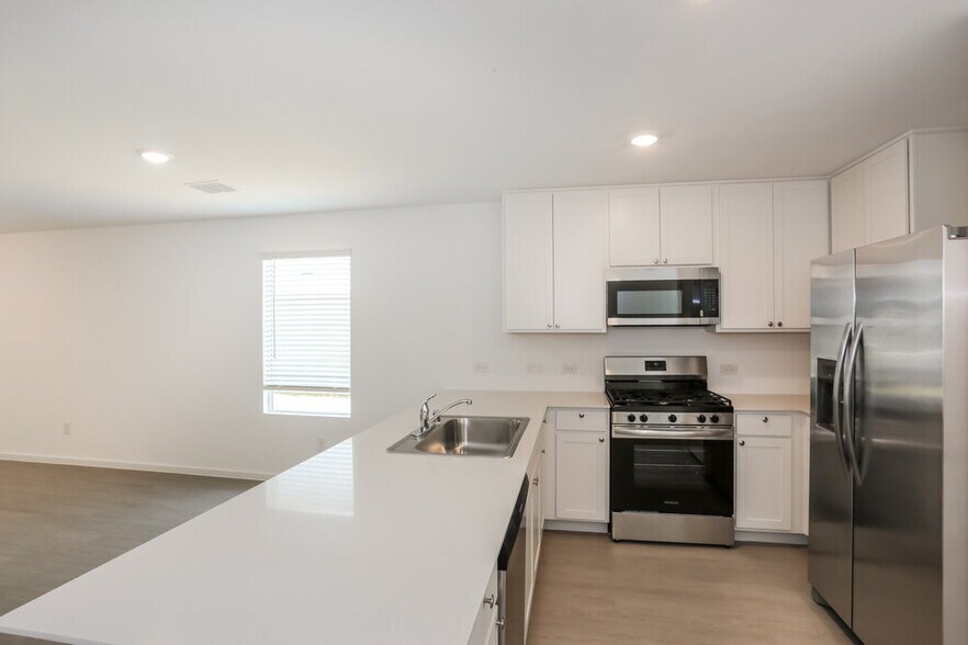 Building Photo - 1612 Limpkin Dr