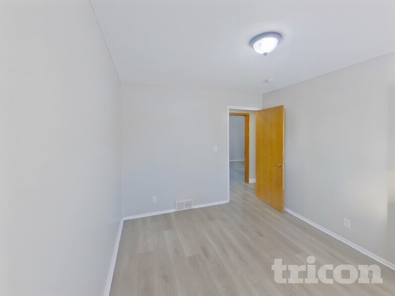 Building Photo - 8407 Lower 208th St W