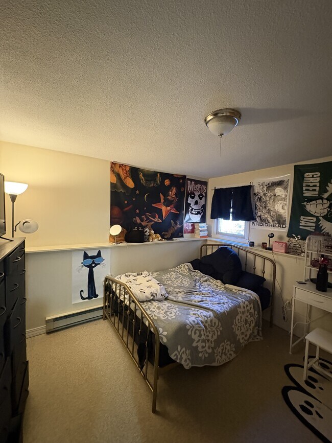 Building Photo - 1 Edgehill Pl