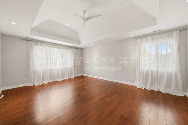 Building Photo - 276 S Kenilworth Ave