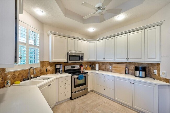 Building Photo - 5264 Bouchard Cir