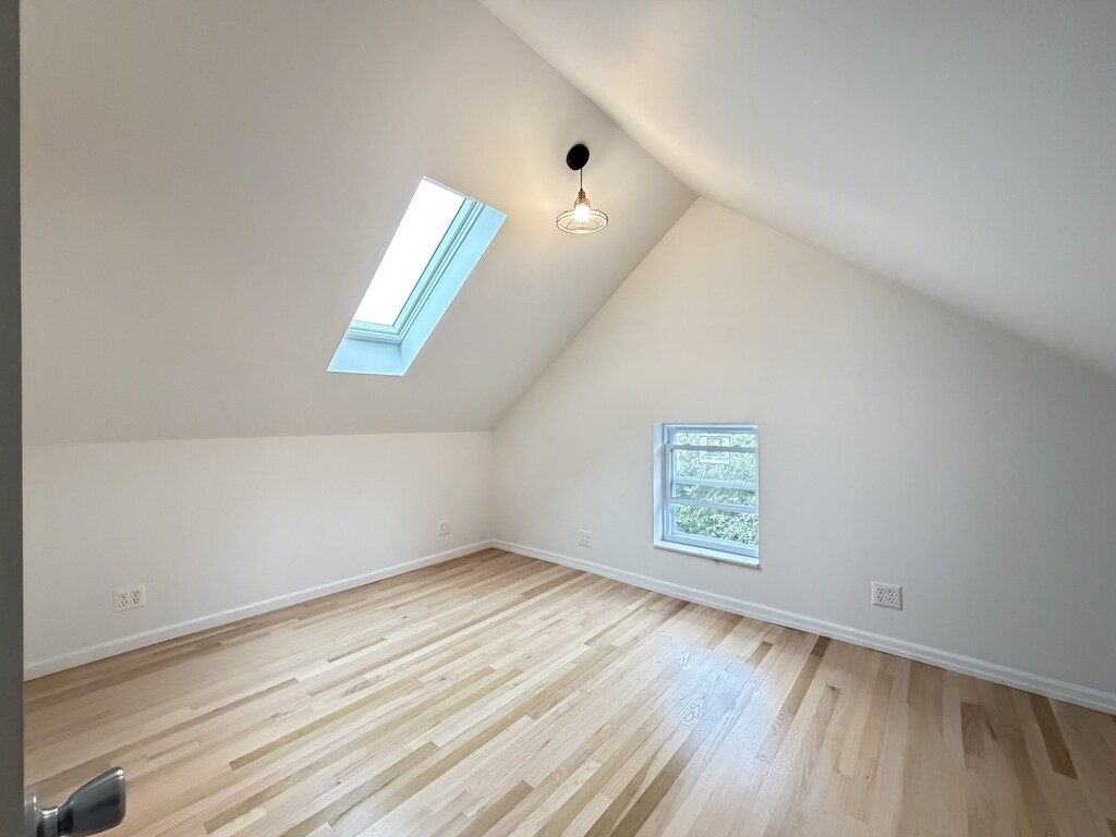 Building Photo - 1401 N Bosworth Ave