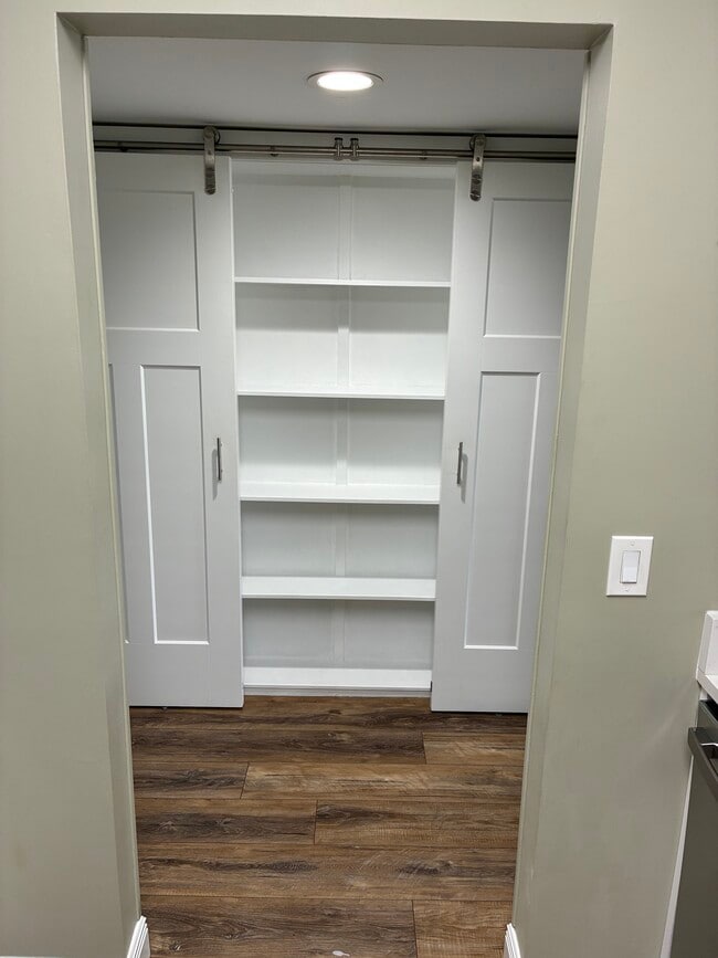 Building Photo - 31 Plantation Dr