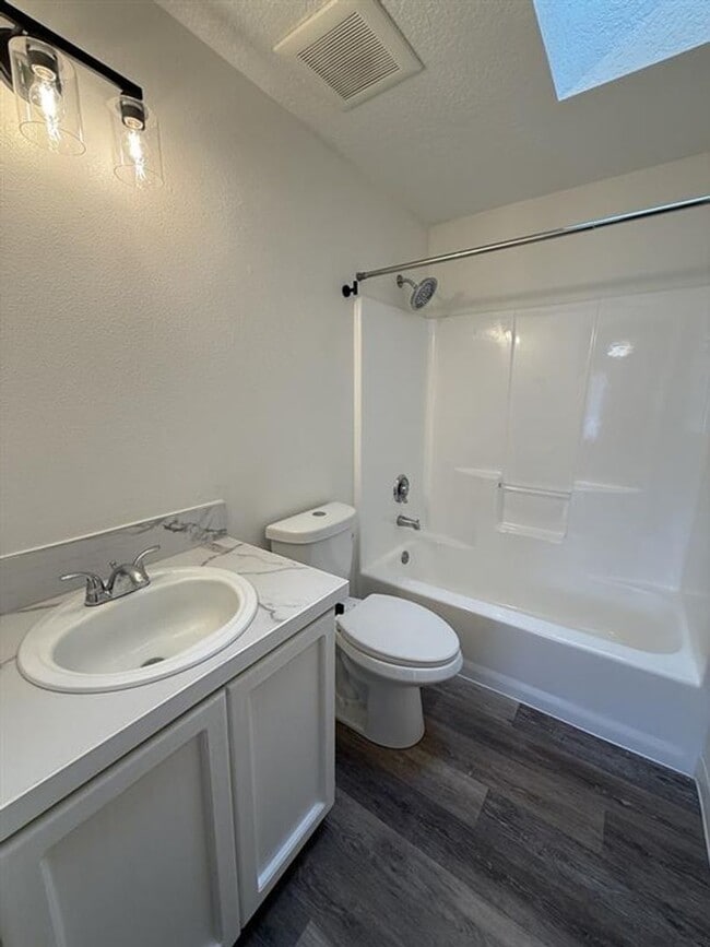 Building Photo - 1333 SW 178th Ave
