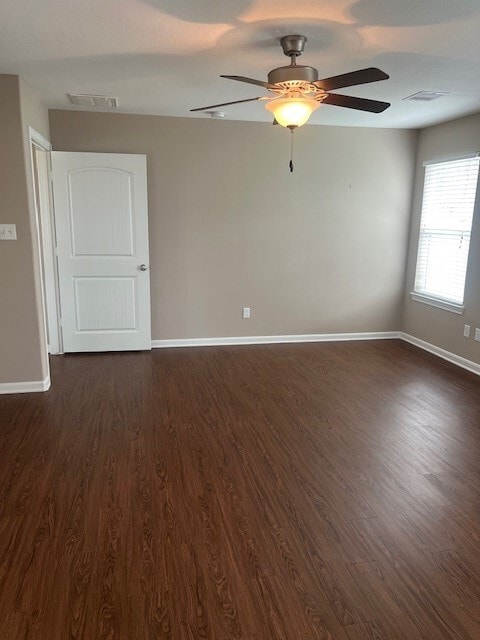 Building Photo - 411 Resort Dr