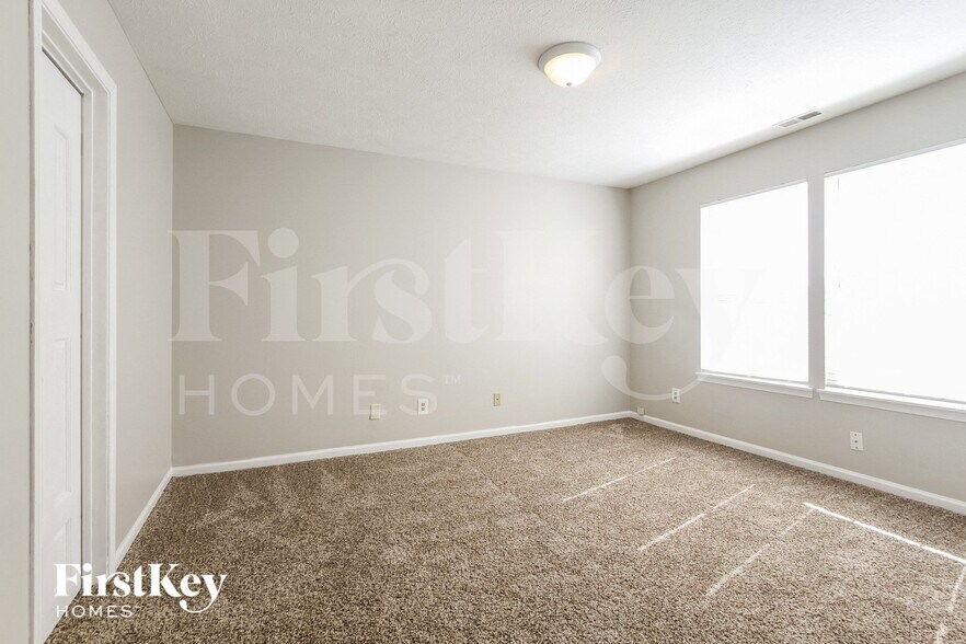 Building Photo - 8332 Country Meadows Dr