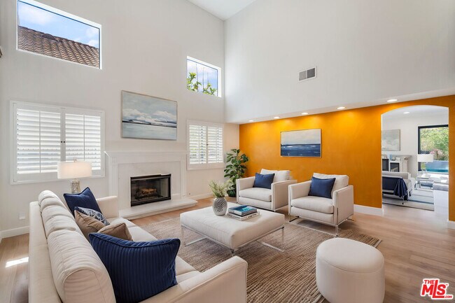 Building Photo - 6143 Lake Lindero Dr