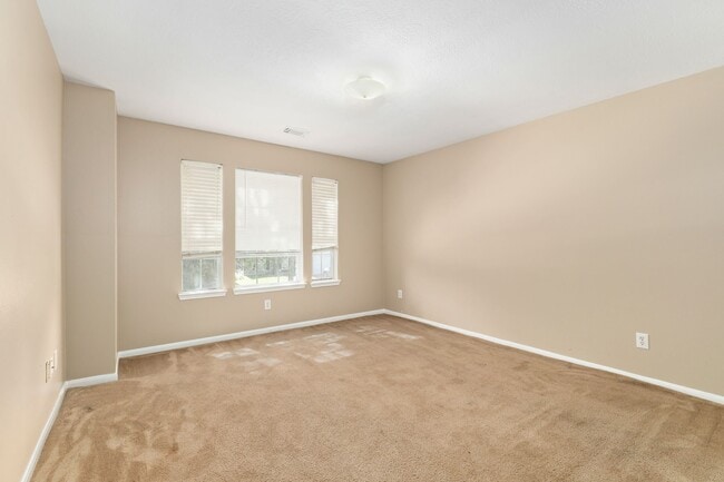 Building Photo - 16126 Taloncrest Dr