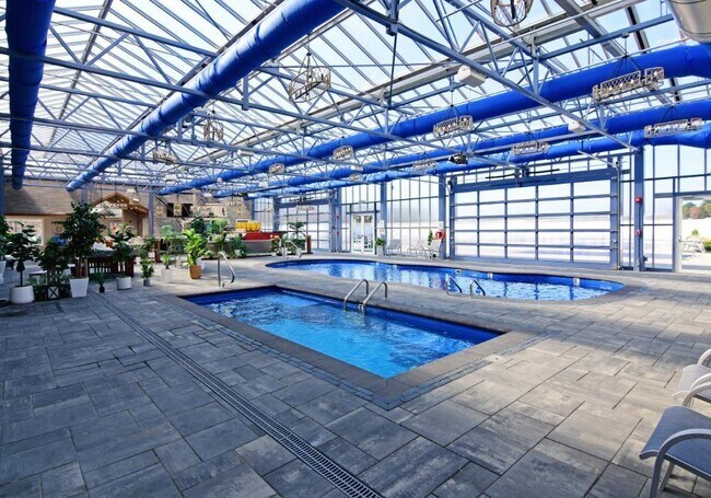 Building Photo - 30 Chickadee Ln