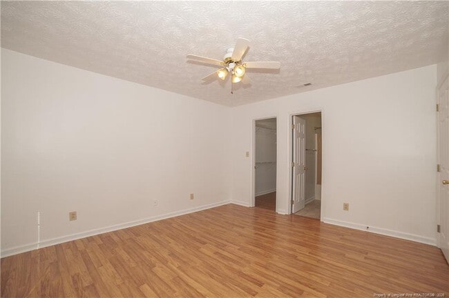 Building Photo - 6440 Brookshire St