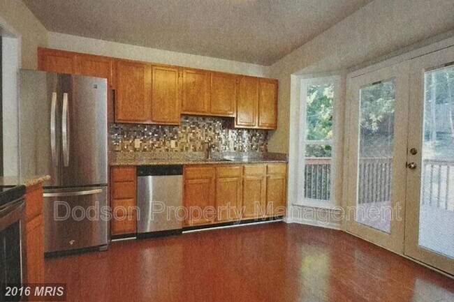 Building Photo - 8 Cathedral Ln