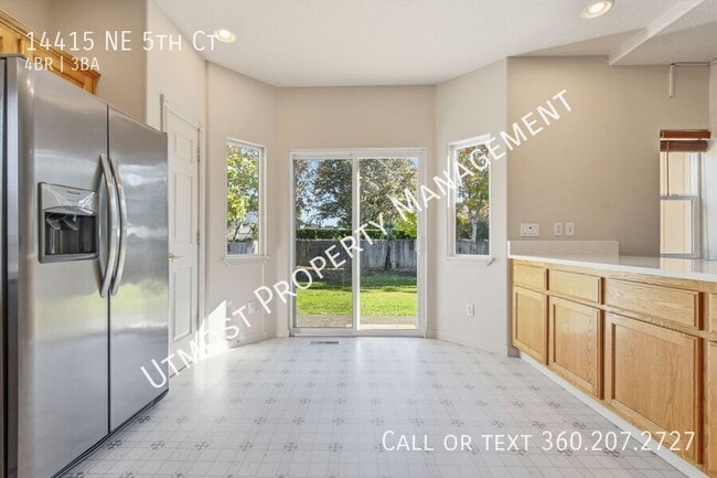 Building Photo - 14415 NE 5th Ct