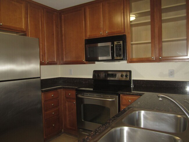 Building Photo - GORGEOUS CORONA CONDO