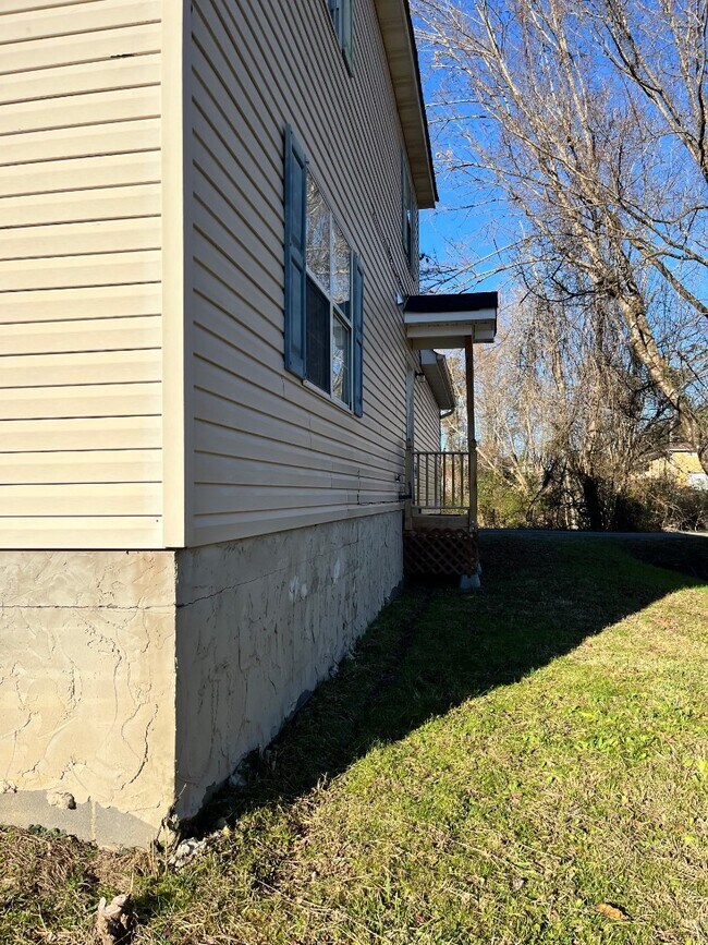 Building Photo - 7961 Batters Pl Rd