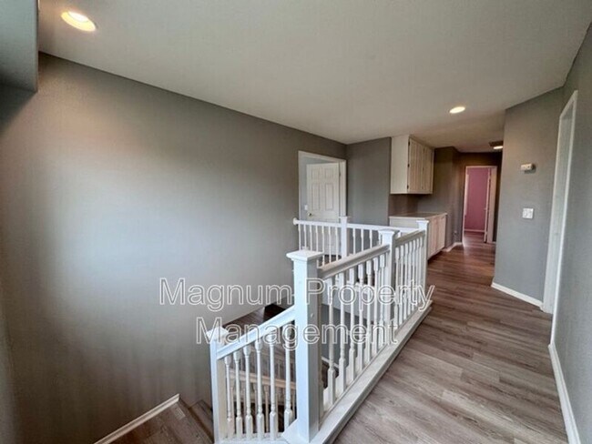Building Photo - 32358 Gardenvail Dr