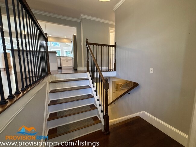 Building Photo - 625 Edwards Rd