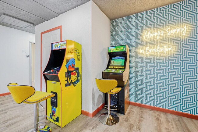 Building Photo - 428 46th St NW