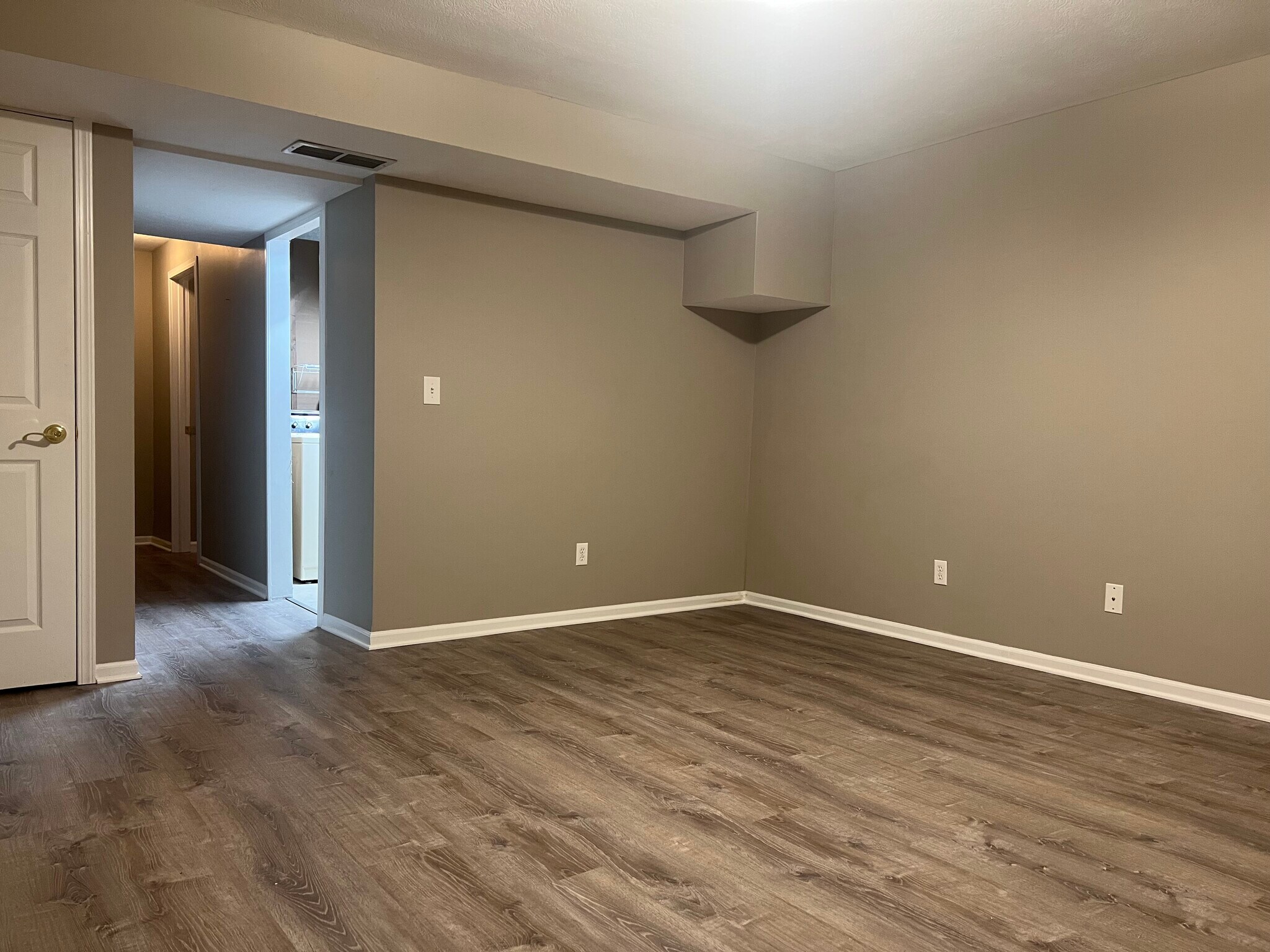 Building Photo - 2957 Heatherwood Ct