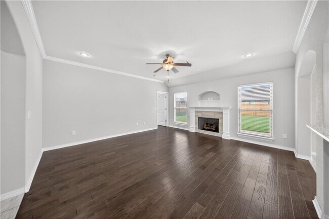 Building Photo - 1000 Tulip St