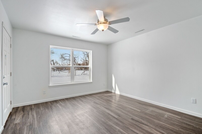 Building Photo - 2770 L St SW