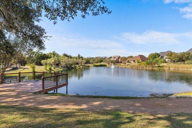 Building Photo - 532 Stone River Dr