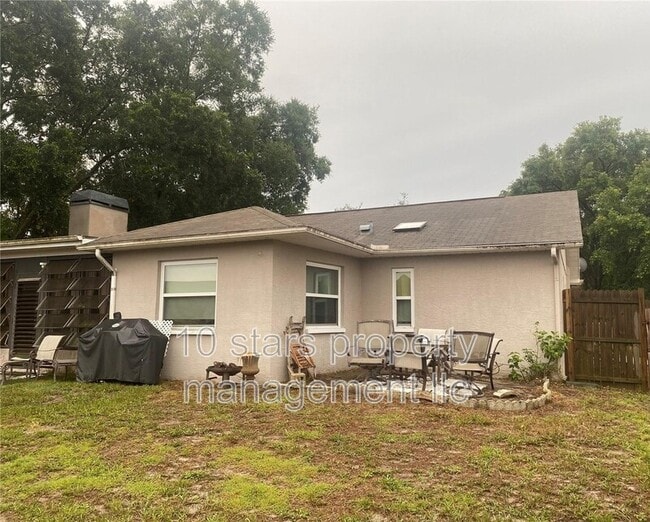 Building Photo - 7337 Orchid Lake Rd