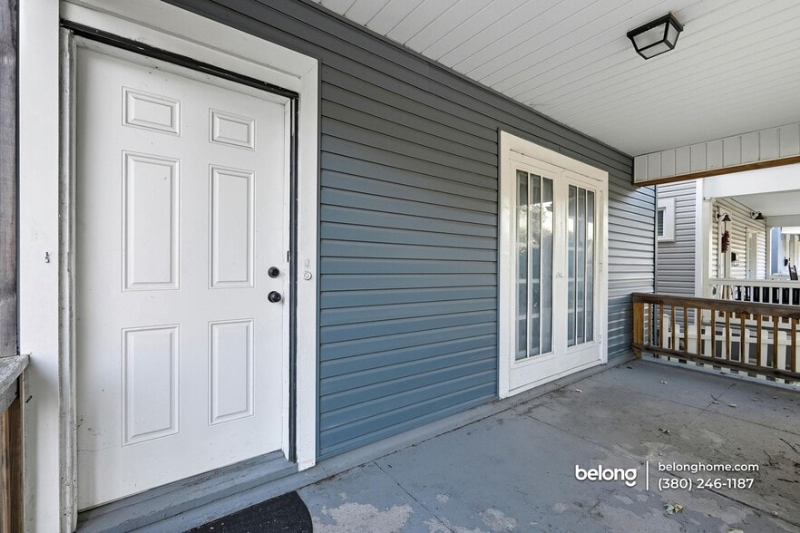 Building Photo - 904 Studer Ave