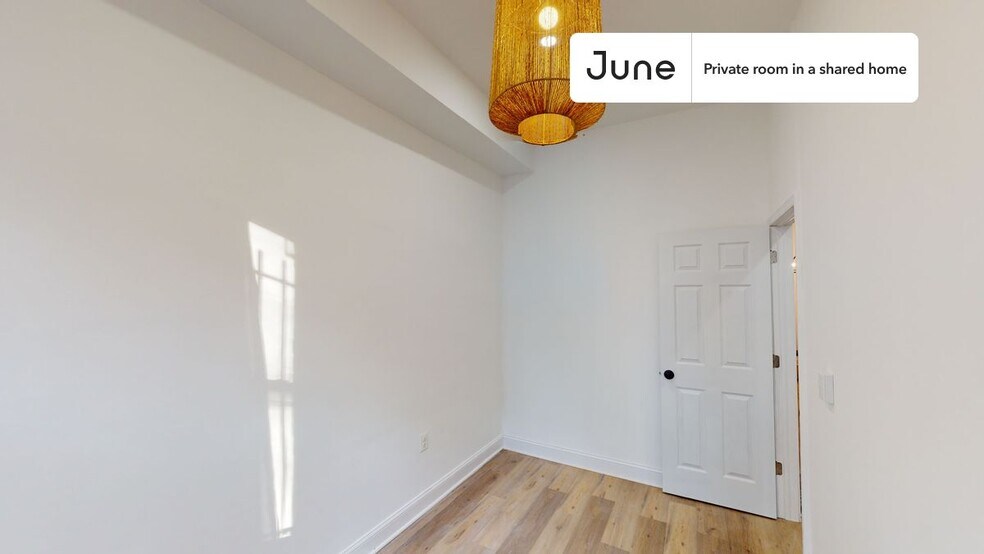 Building Photo - Room in Shared 5 bed/3.5 bath home