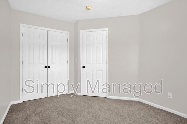 Building Photo - 104 Stockade Ct
