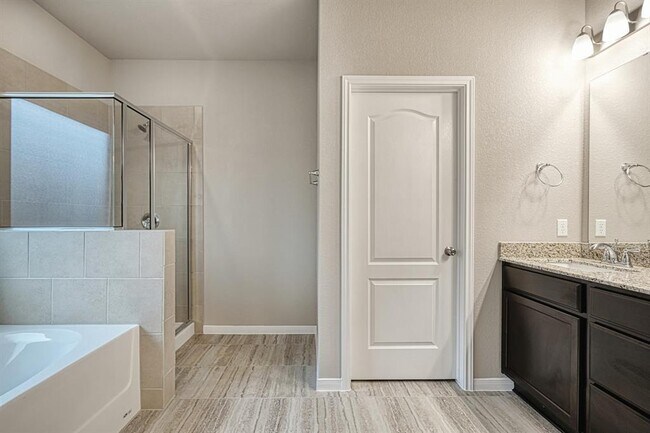 Building Photo - 113 San View Dr