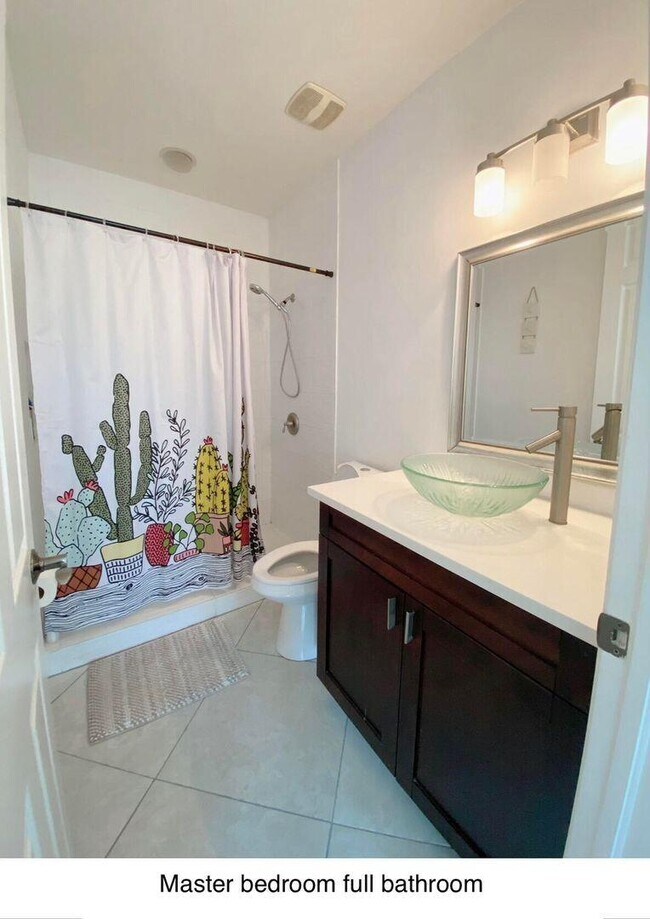 Building Photo - 750 Millbrae Ct